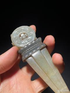 明·和田玉青花法轮法器:墨色晕染间的梵音静美