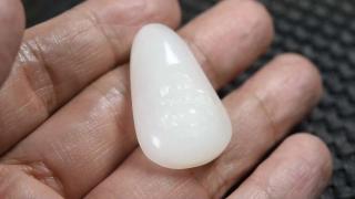 羊脂白玉是什么?揭秘和田玉中的顶级存在